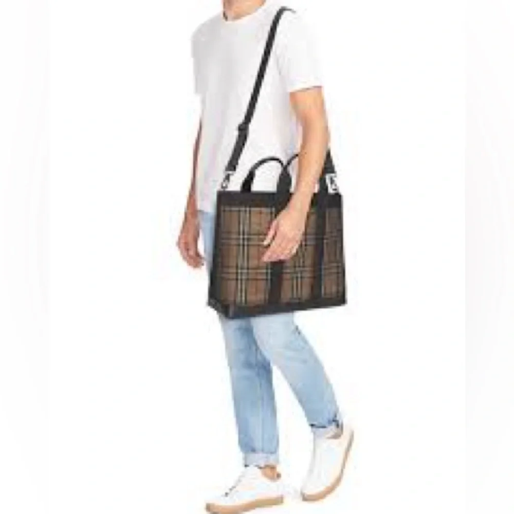 NWT Authentic Burberry Ormond Check Tote Archive Beige Travel Bag